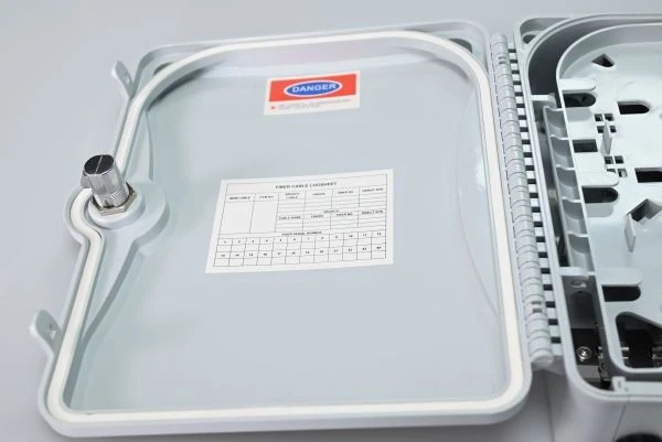 16 Cores Optical Fiber Terminal Box Outdoor Wall Mounted