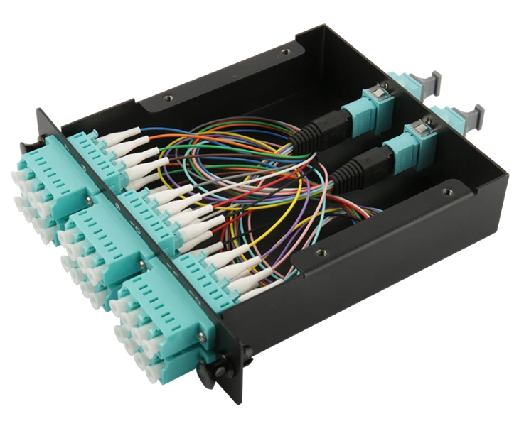 12 kazettás 12 szálas OM4 multimódusú MTP - 12 LC Duplex Aqua
